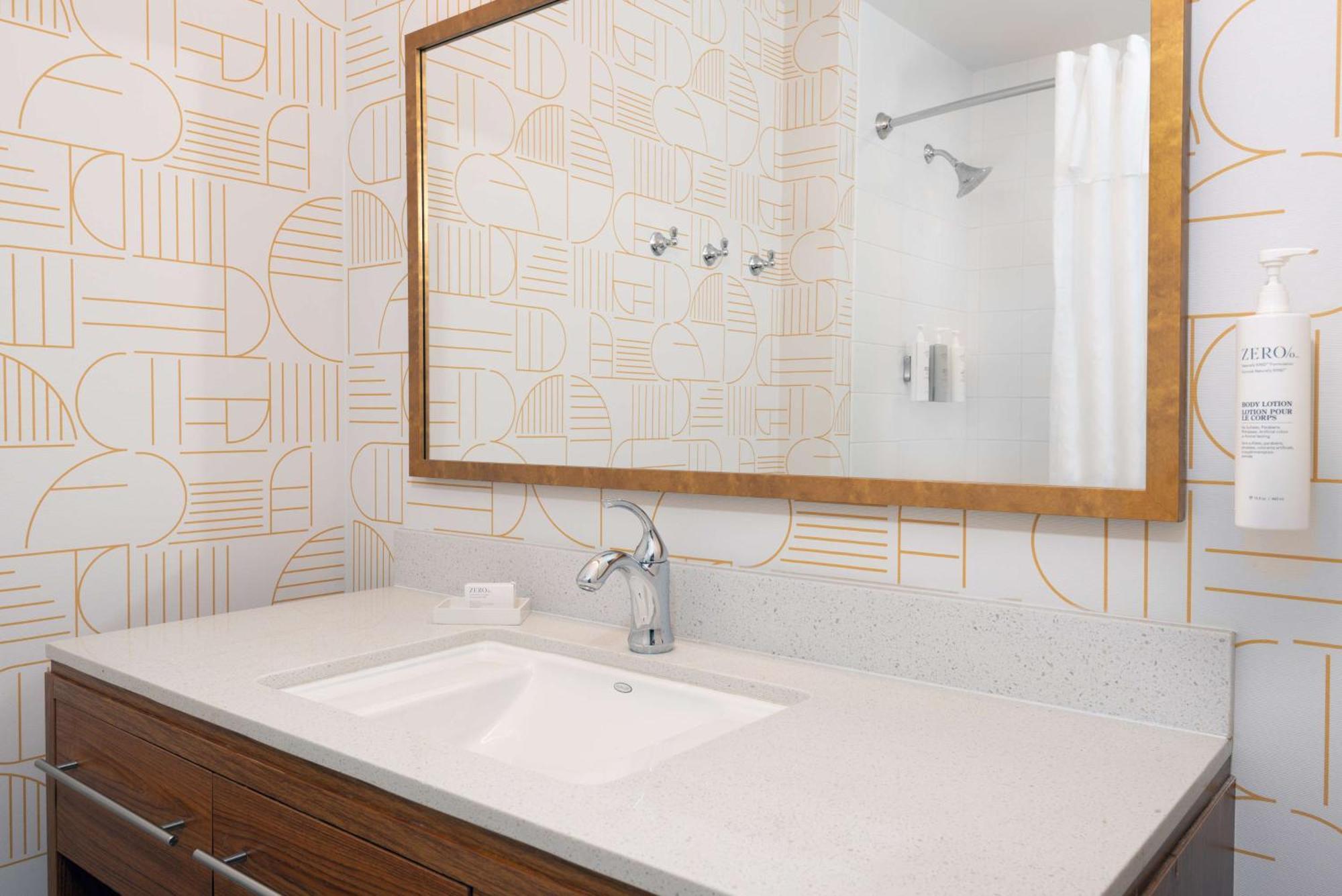 Home2 Suites By Hilton Buffalo Airport/ Galleria Mall Чіктоваґа Екстер'єр фото