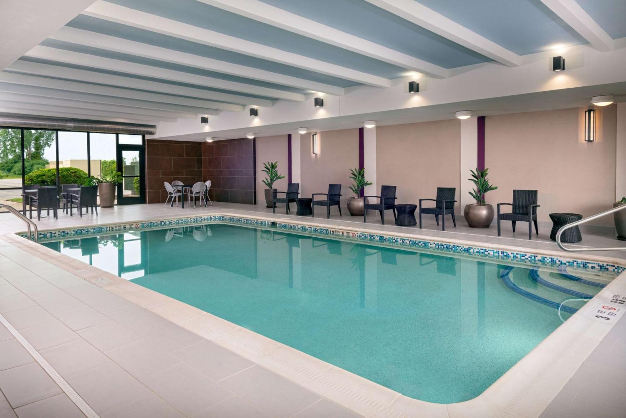 Home2 Suites By Hilton Buffalo Airport/ Galleria Mall Чіктоваґа Екстер'єр фото
