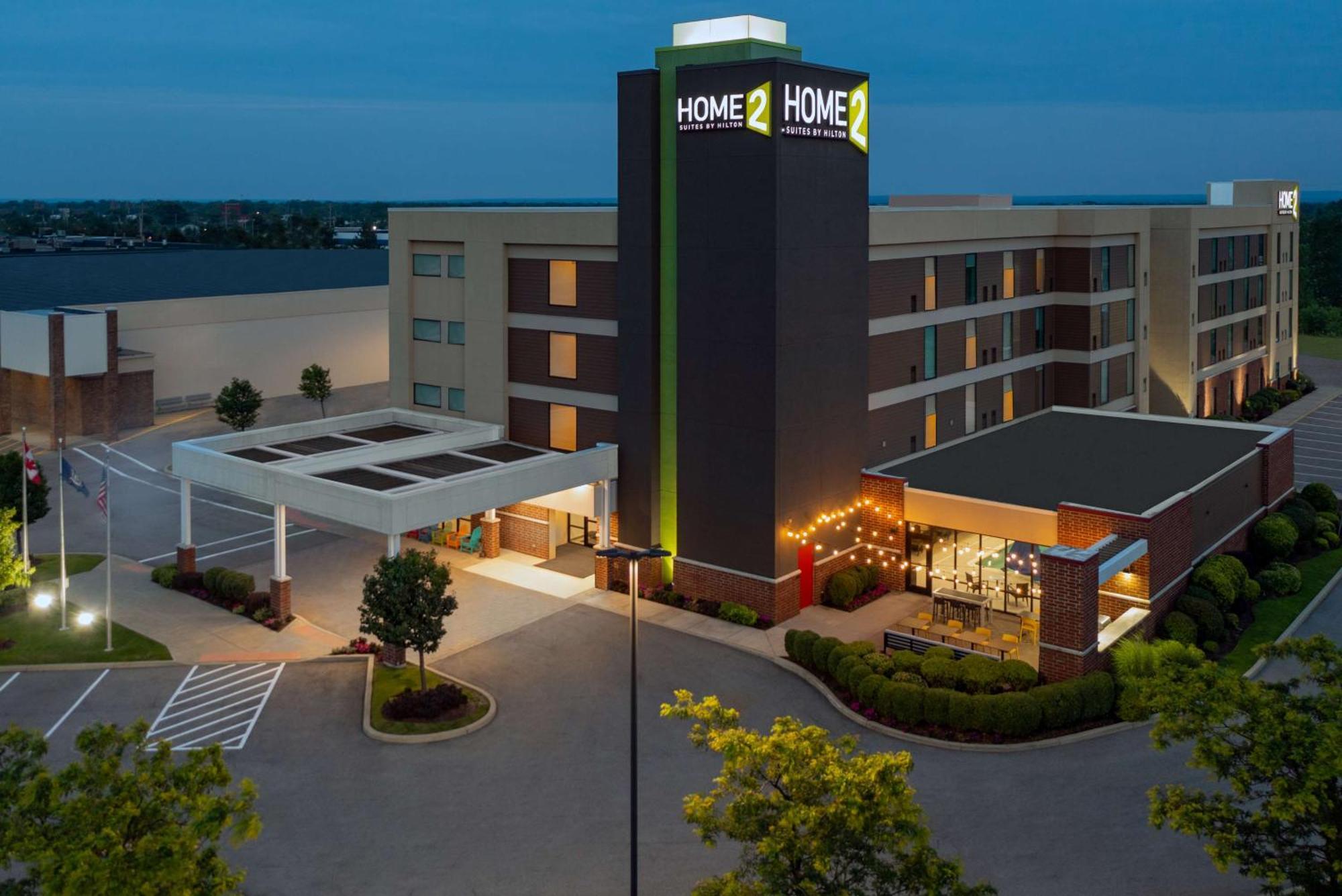 Home2 Suites By Hilton Buffalo Airport/ Galleria Mall Чіктоваґа Екстер'єр фото