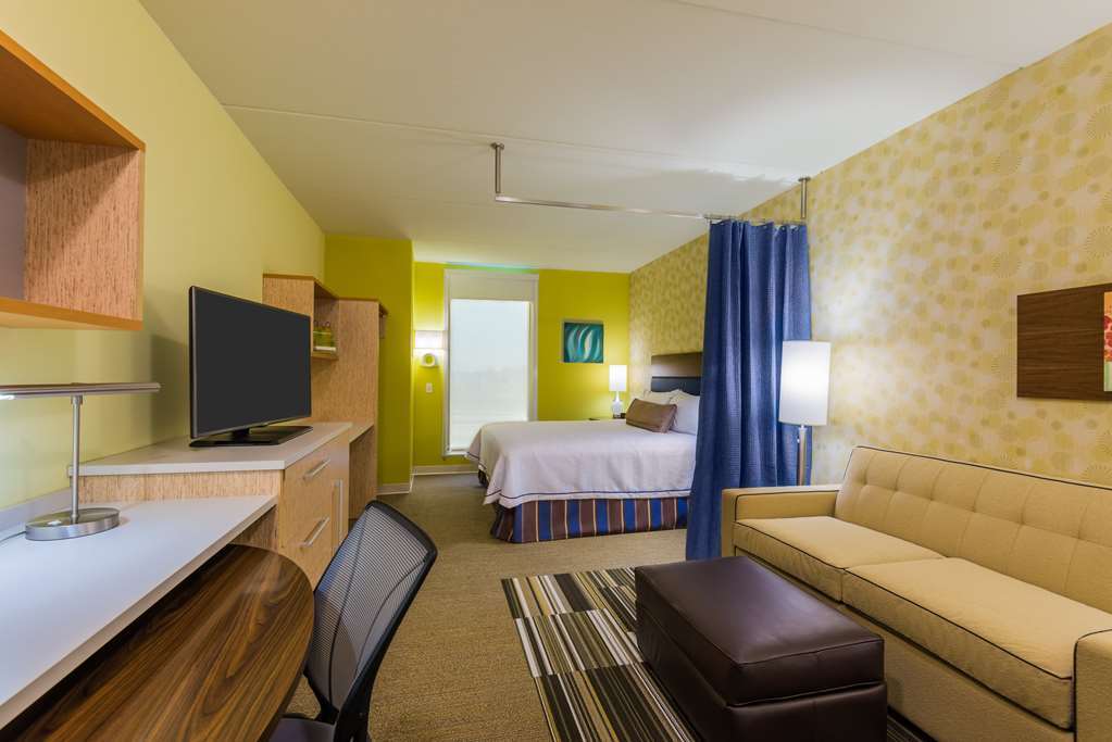 Home2 Suites By Hilton Buffalo Airport/ Galleria Mall Чіктоваґа Номер фото